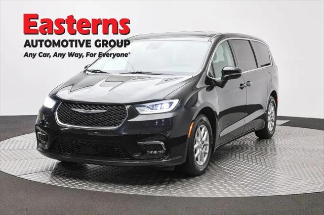 2023 Chrysler Pacifica Touring L for sale in Woodbridge,, VA