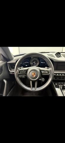 2020 Porsche 911 Carrera