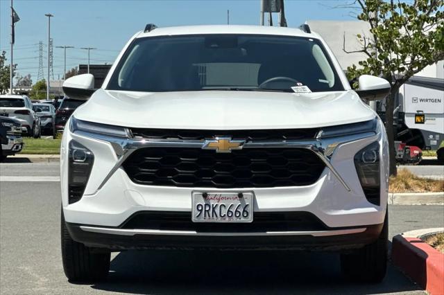 2025 Chevrolet Trax FWD LT