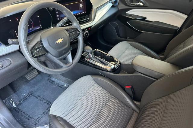 2025 Chevrolet Trax FWD LT
