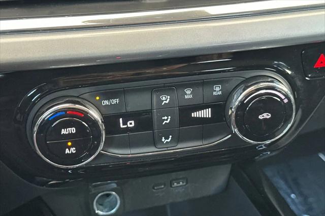 2025 Chevrolet Trax FWD LT