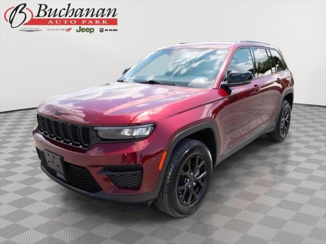 2025 Jeep Grand Cherokee Altitude 4x4 2025 Jeep Grand Cherokee Altitude 4x4