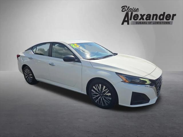 2025 Nissan Altima SV FWD for sale in Burnham, PA