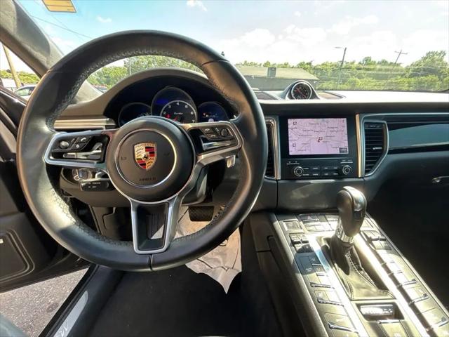 2017 Porsche Macan Turbo
