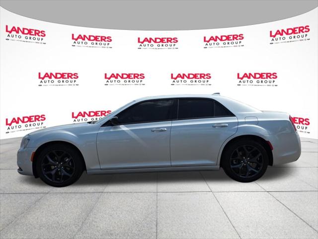 2023 Chrysler 300 Touring