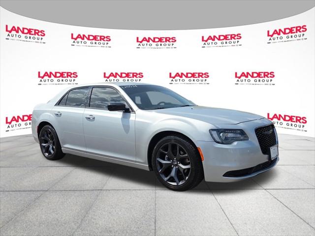 2023 Chrysler 300 Touring