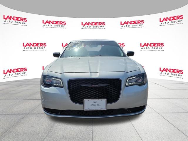 2023 Chrysler 300 Touring