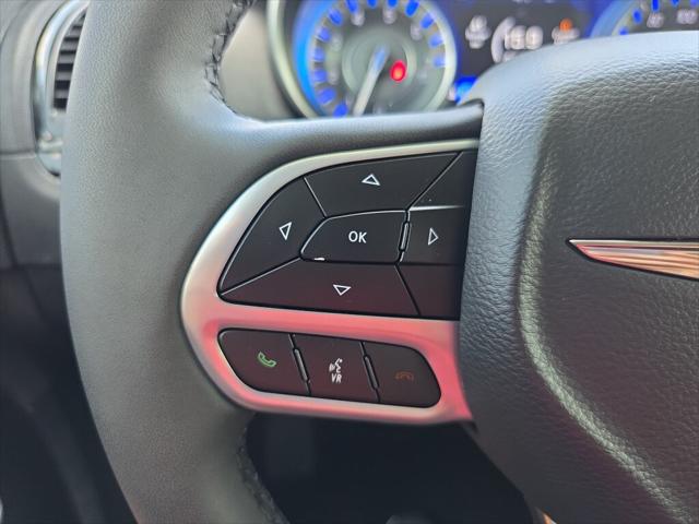 2023 Chrysler 300 Touring