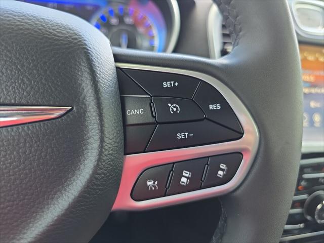 2023 Chrysler 300 Touring