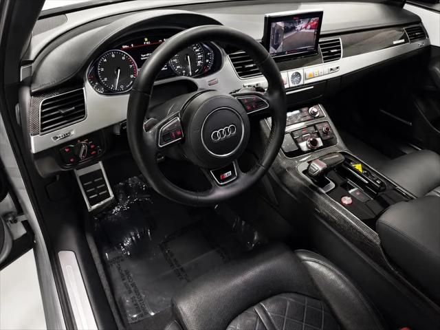 2013 Audi S8 4.0T