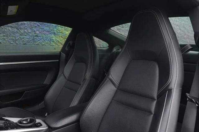 2021 Porsche 911 Carrera 4