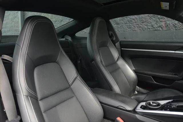 2021 Porsche 911 Carrera 4