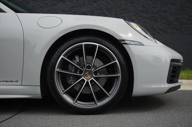 2021 Porsche 911 Carrera 4