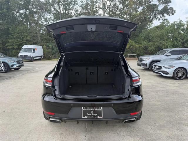 2020 Porsche Macan Macan