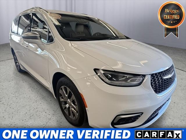 2024 Chrysler Pacifica Hybrid Pinnacle for sale in Fort Scott, KS