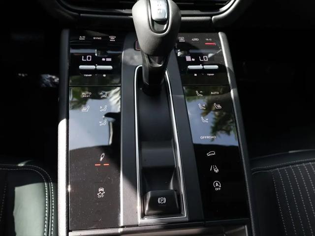 2025 Porsche Macan Macan