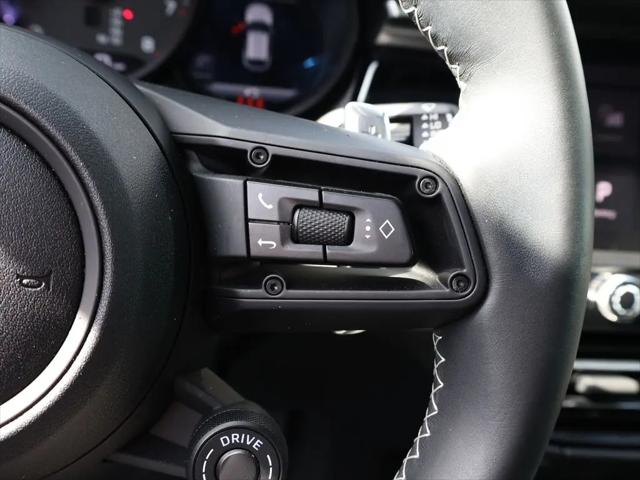 2025 Porsche Macan Macan