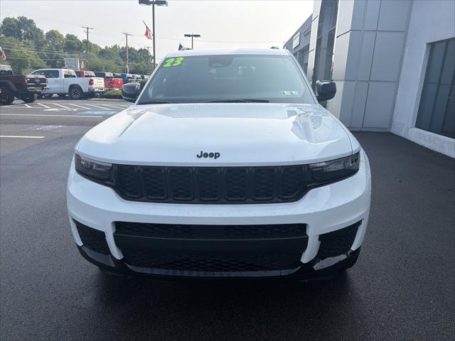 2023 Jeep Grand Cherokee L Altitude 4x4 2023 Jeep Grand Cherokee L Altitude 4x4