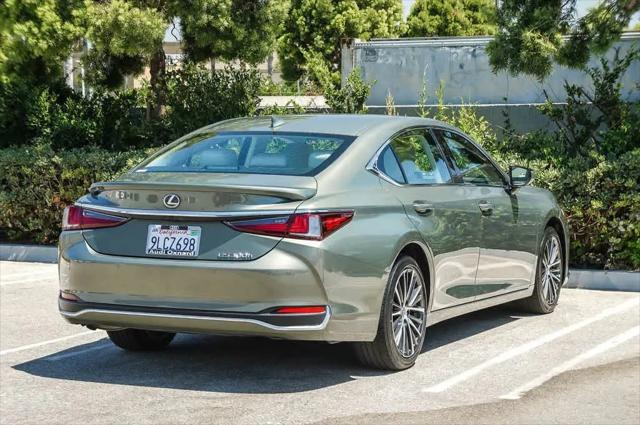 2024 Lexus ES 300h ES 300h