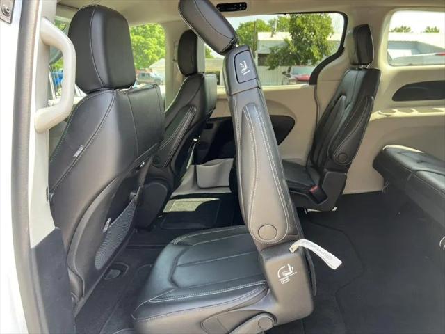 2023 Chrysler Pacifica Touring L AWD