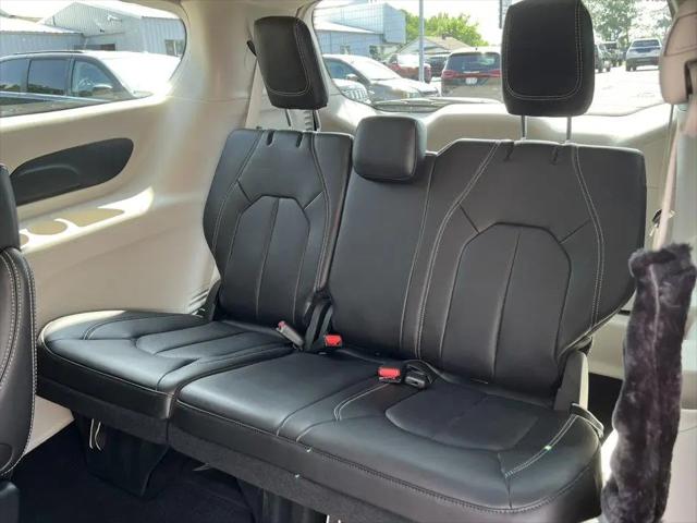 2023 Chrysler Pacifica Touring L AWD