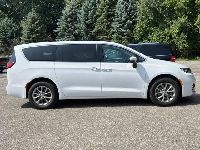 2023 Chrysler Pacifica Touring L AWD