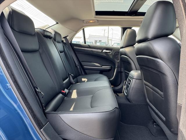 2023 Chrysler 300 Touring L AWD