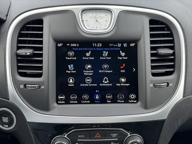 2023 Chrysler 300 Touring L AWD