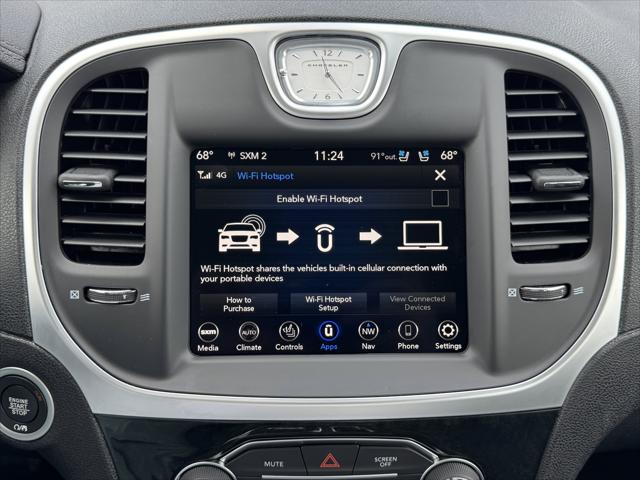 2023 Chrysler 300 Touring L AWD