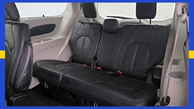 2020 Chrysler Pacifica Touring L