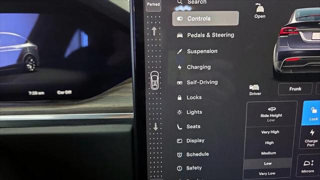 2022 Tesla Model X Dual Motor All-Wheel Drive