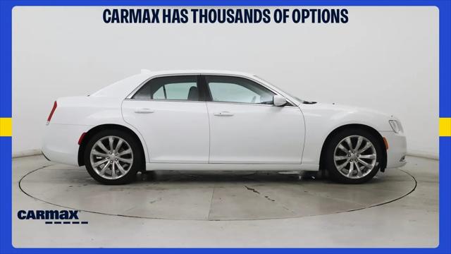 2019 Chrysler 300 Touring L