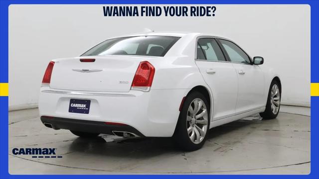 2019 Chrysler 300 Touring L