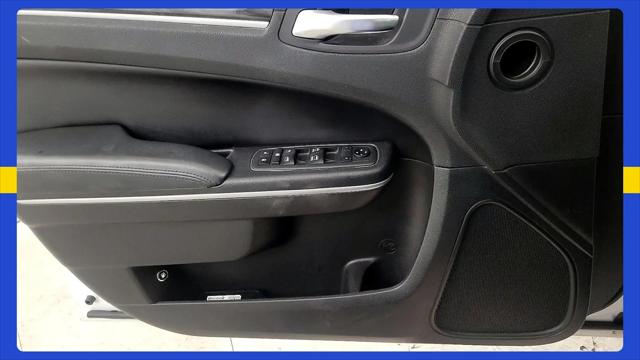 2019 Chrysler 300 Touring L
