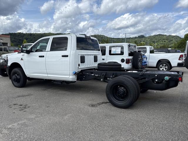2026 RAM 3500 Chassis RAM 3500 TRADESMAN CREW CAB CHASSIS 4X4 60 CA