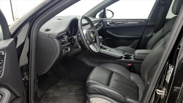 2021 Porsche Macan Macan