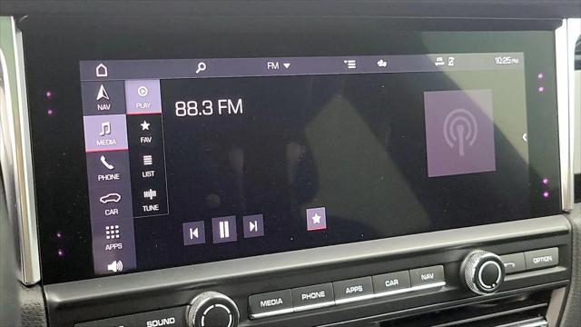 2021 Porsche Macan Macan