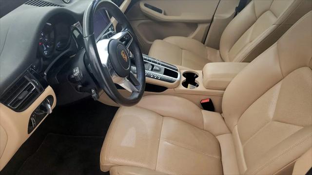 2021 Porsche Macan Macan