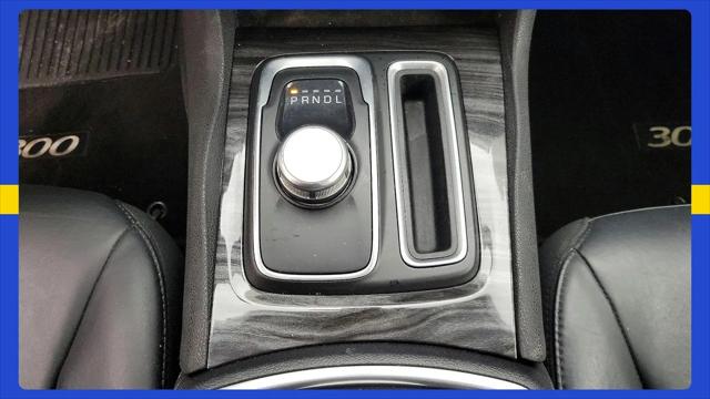 2016 Chrysler 300 Limited