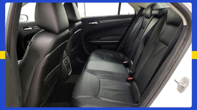 2016 Chrysler 300 Limited