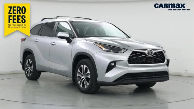 2023 Toyota Highlander XLE for sale in Urbandale, IA