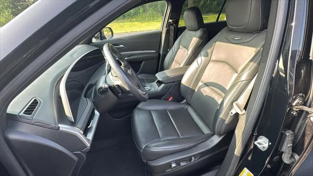 2025 Cadillac XT4 AWD Premium Luxury