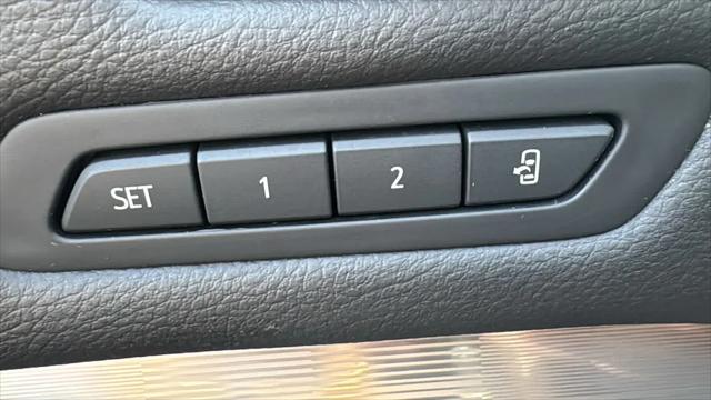 2025 Cadillac XT4 AWD Premium Luxury