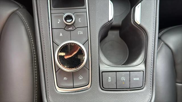 2025 Cadillac XT4 AWD Premium Luxury
