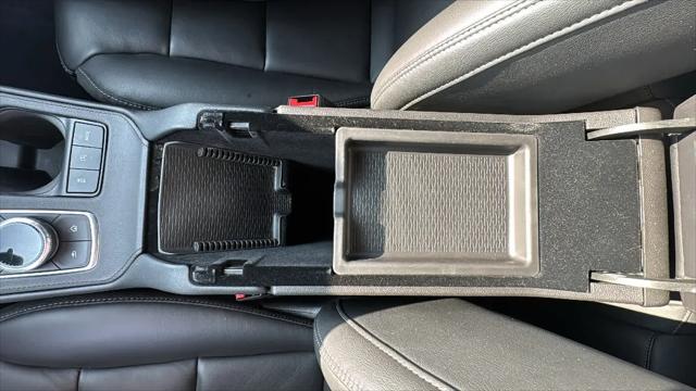 2025 Cadillac XT4 AWD Premium Luxury