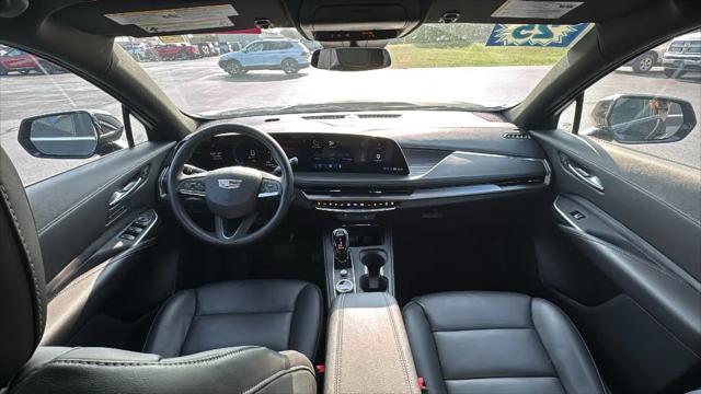 2025 Cadillac XT4 AWD Premium Luxury