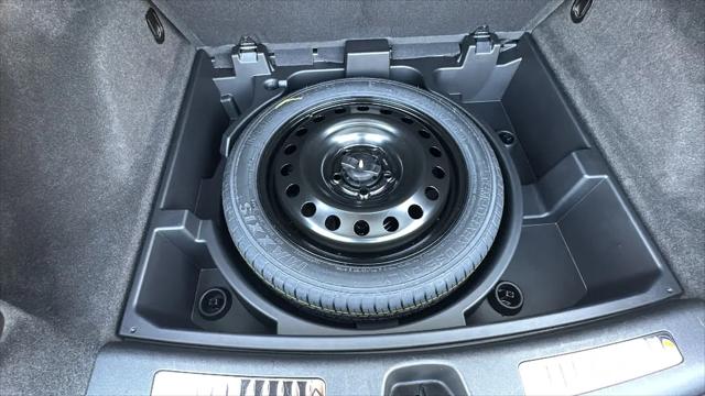 2025 Cadillac XT4 AWD Premium Luxury