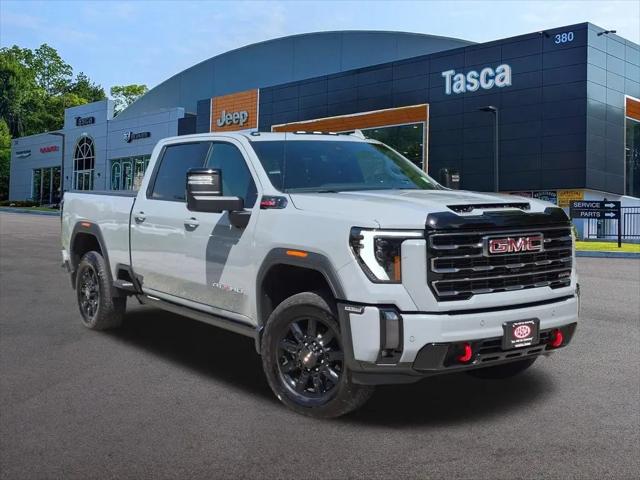 2024 GMC Sierra 2500HD 4WD Crew Cab Standard Bed AT4 for sale in Elmsford, NY