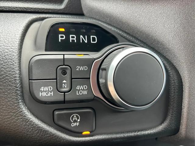 2026 Ram 1500 Express Crew Cab 4x4 57 Box