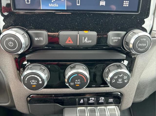 2026 Ram 1500 Express Crew Cab 4x4 57 Box